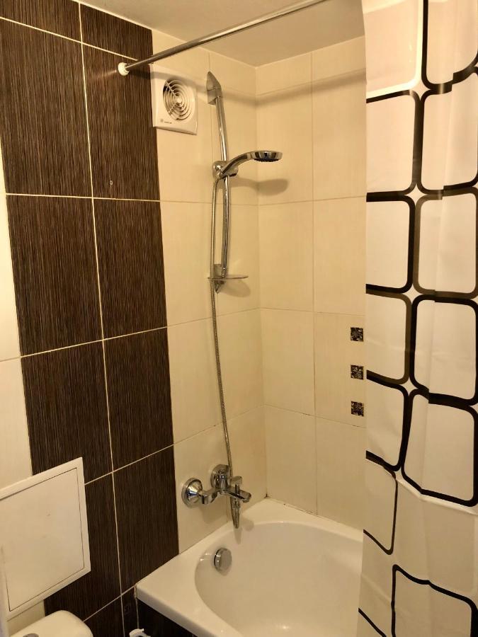 Smart Stay Apartment Valmiera Esterno foto